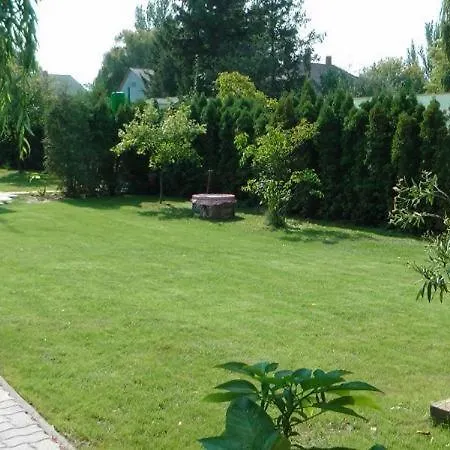 Csecsi üdülő *